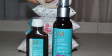 Lesklý sprej na vlasy MoroccanOil