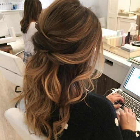 Barvení balayage pro tmavé vlasy