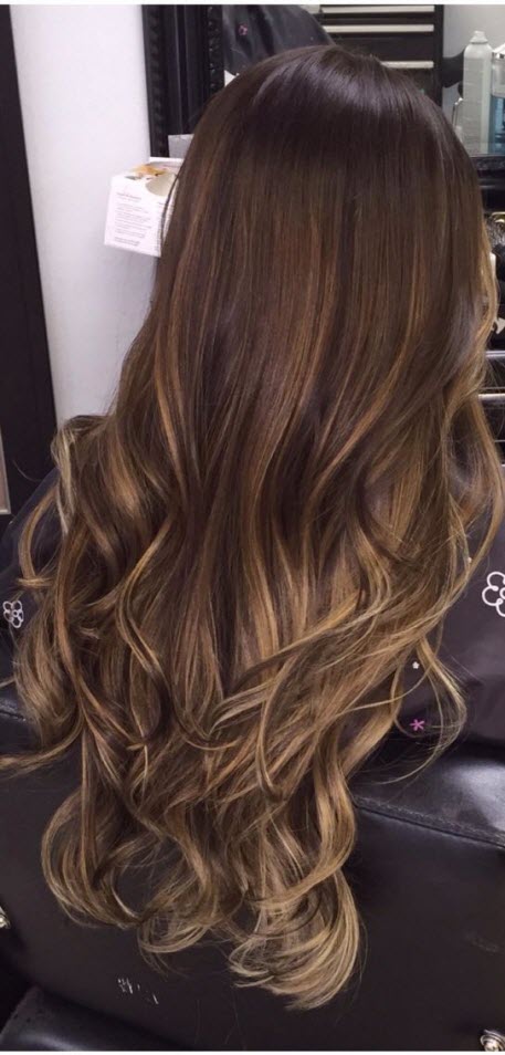Barvení balayage pro tmavé vlasy