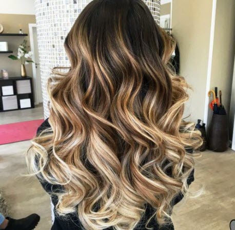 Barvení balayage pro tmavé vlasy
