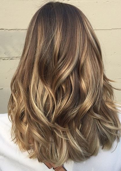 Barvení balayage pro tmavé vlasy