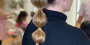 Nejmódnější účes s bublinkovým ocasem: současný trend roku 2024